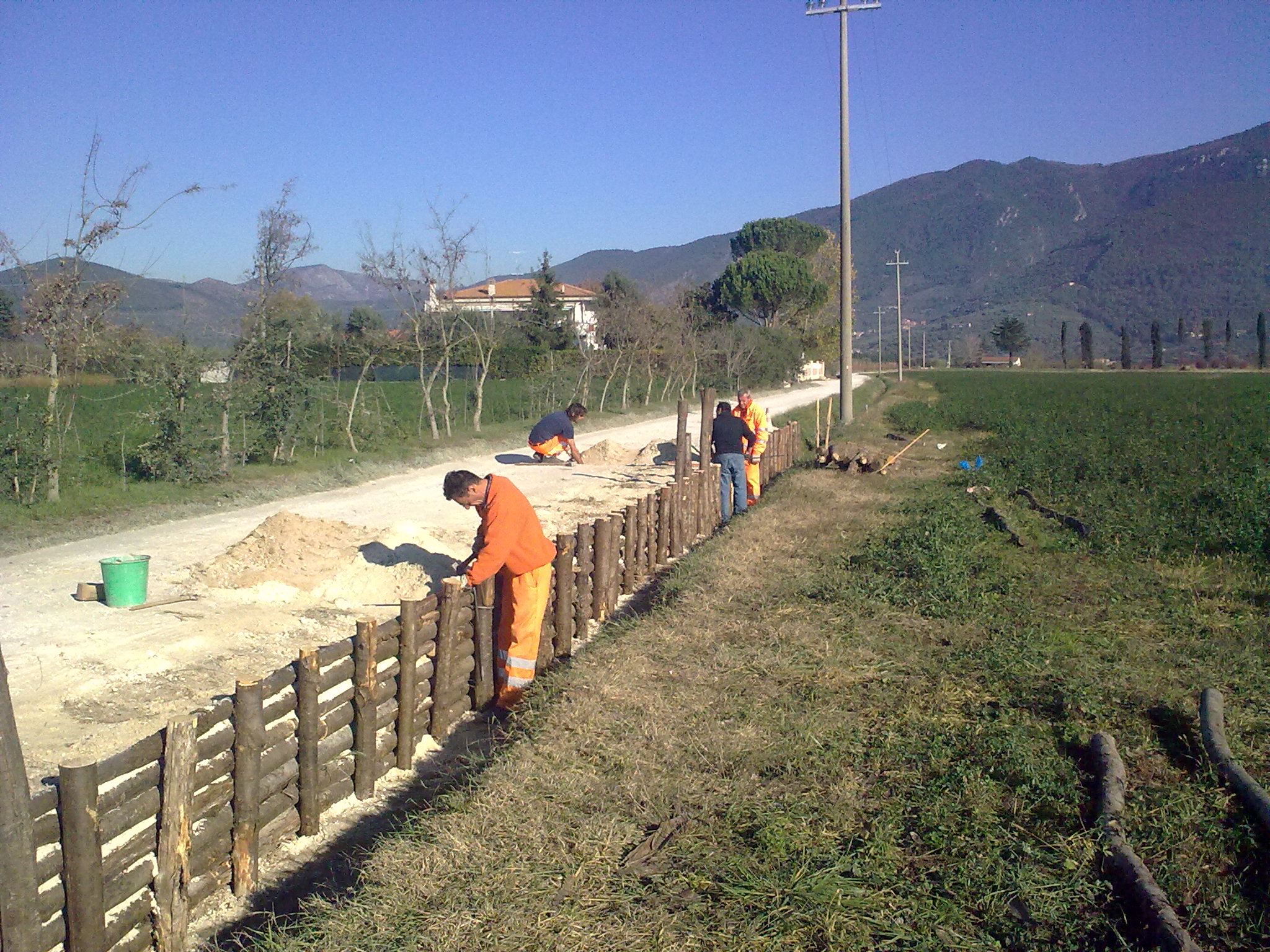 Manutenzione strade Rinforzo ciglio stradale 2
